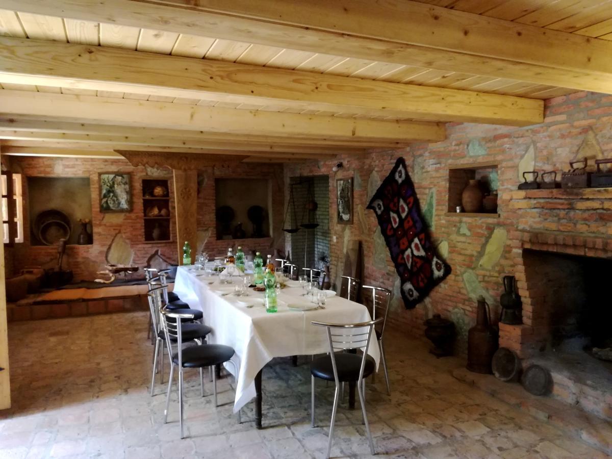 Guest House Gallery Oni Екстер'єр фото